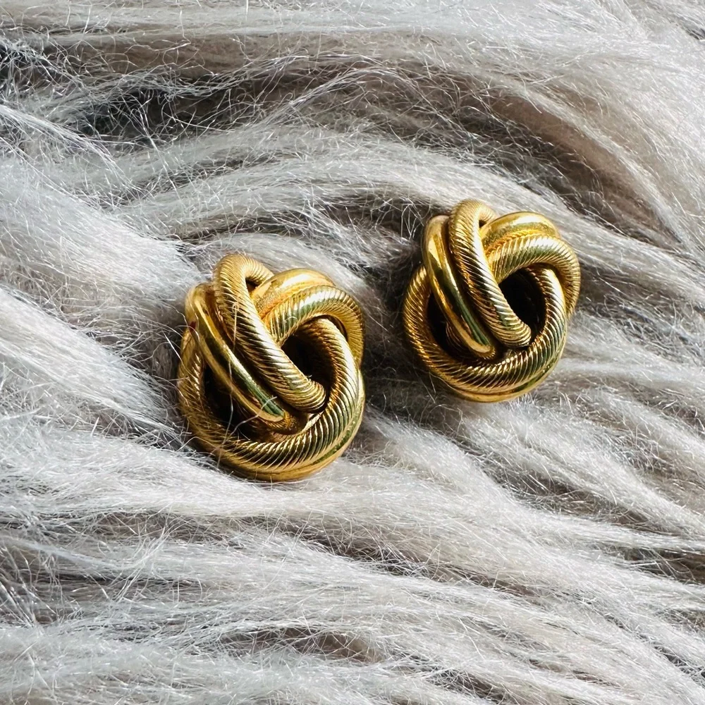 Vintage Knot Pierced Earrings